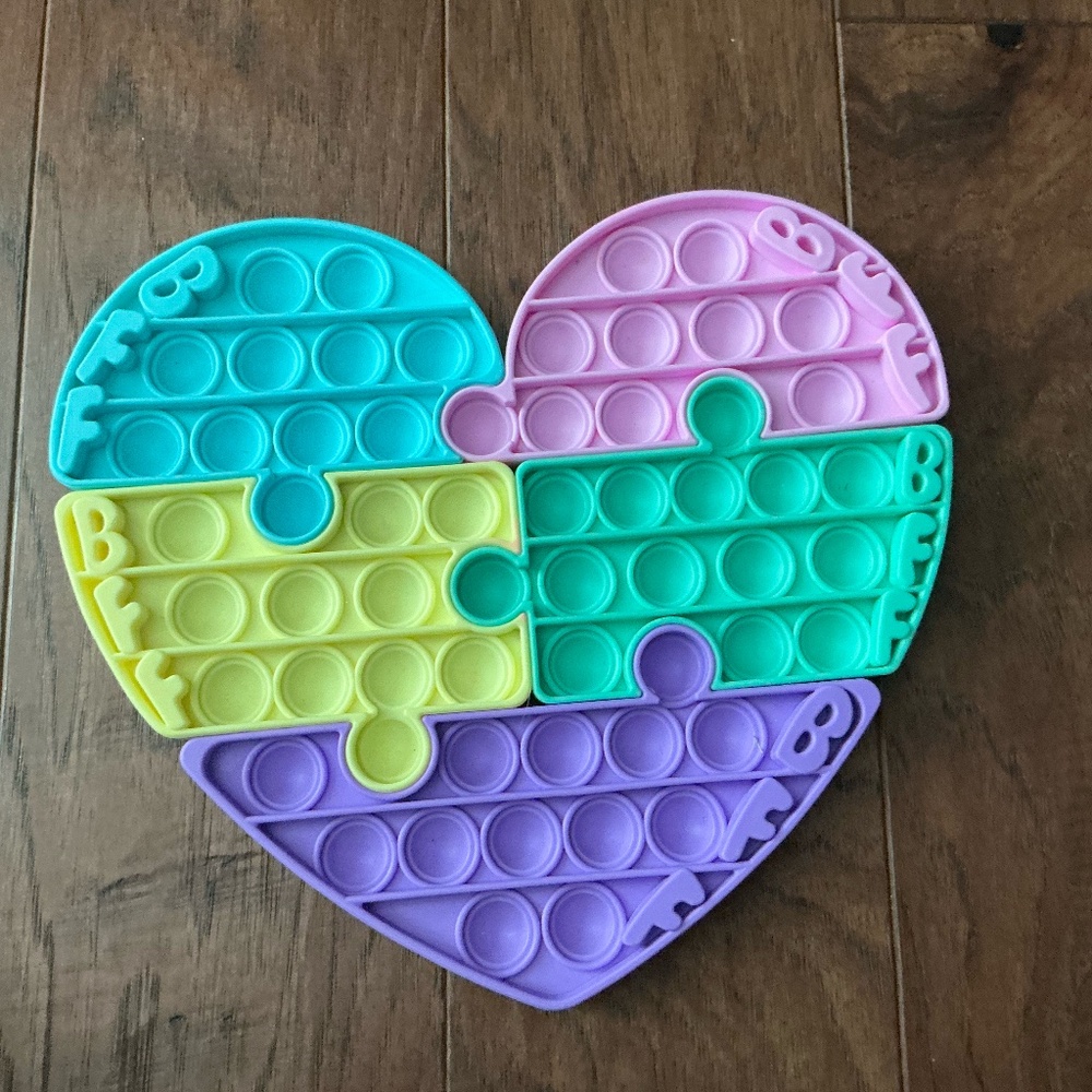 💖 5-Piece Heart Pop-It Puzzle